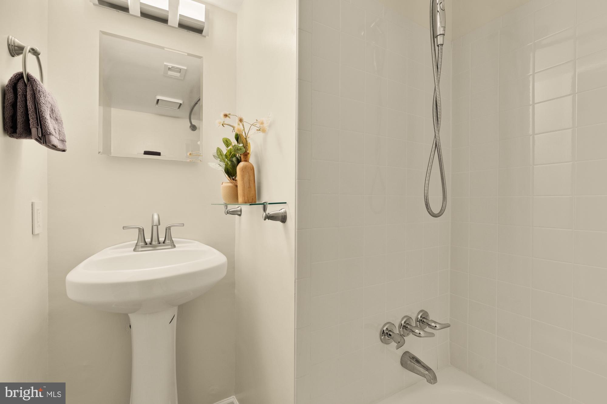 8107 Inverness Ridge Road Rockville, MD 20854 - Photo 46 of 52