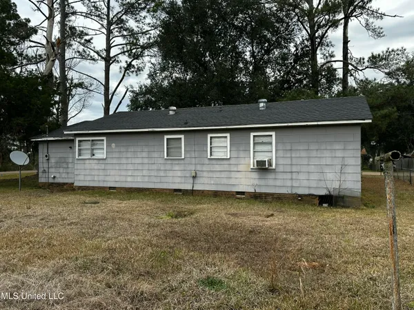 $58,000 | 633 Jefferson Street, New Hebron, MS 39140
