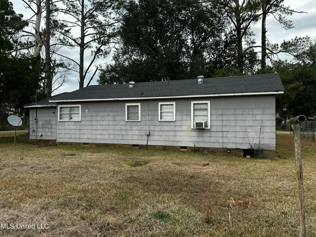 $63,500 | 633 Jefferson Street, New Hebron, MS 39140