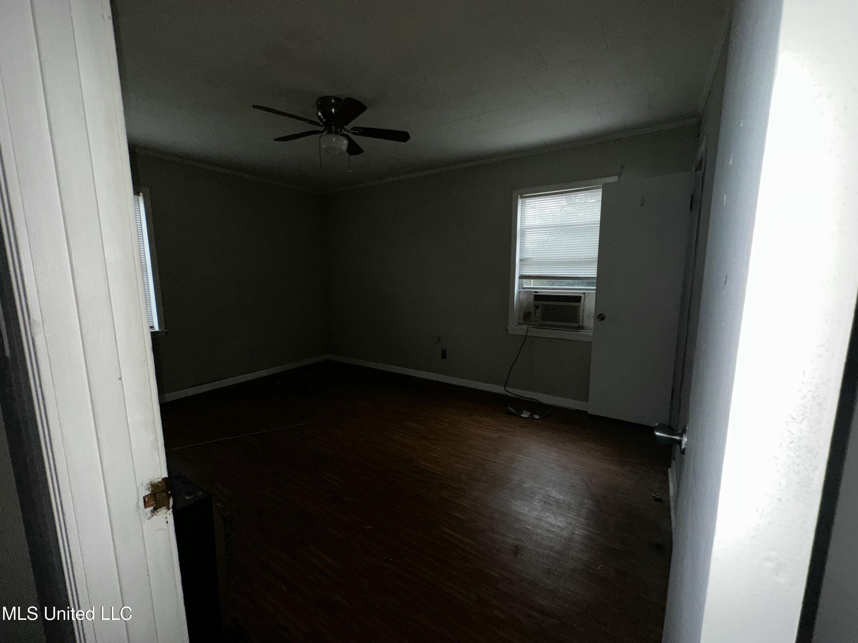 633 Jefferson Street New Hebron, MS 39140 - Photo 20 of 36 IMG_0340