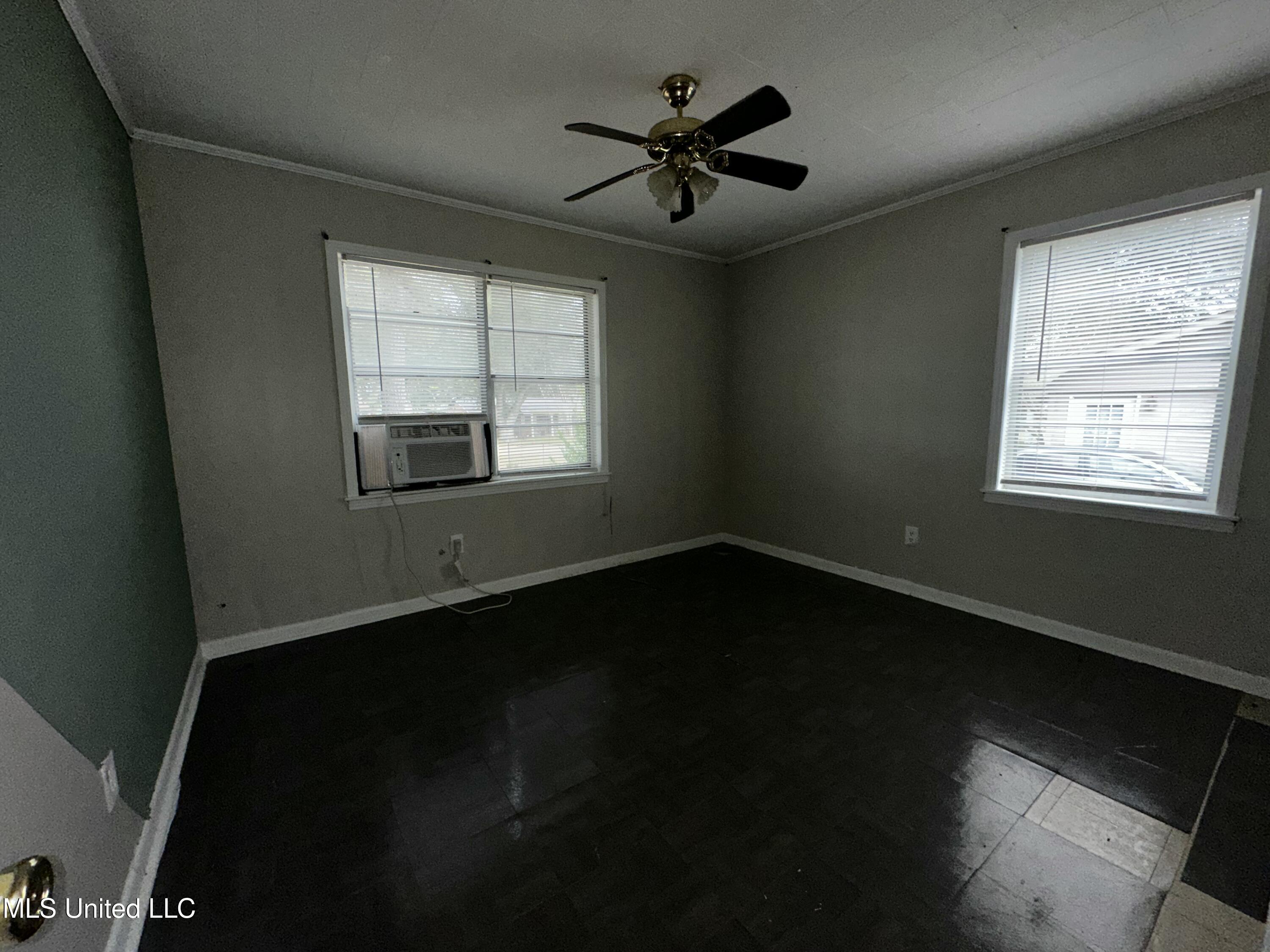 633 Jefferson Street New Hebron, MS 39140 - Photo 30 of 36 IMG_0345