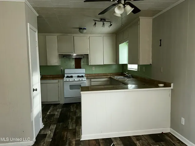 $63,500 | 633 Jefferson Street, New Hebron, MS 39140