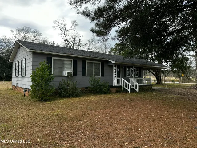 $63,500 | 633 Jefferson Street, New Hebron, MS 39140