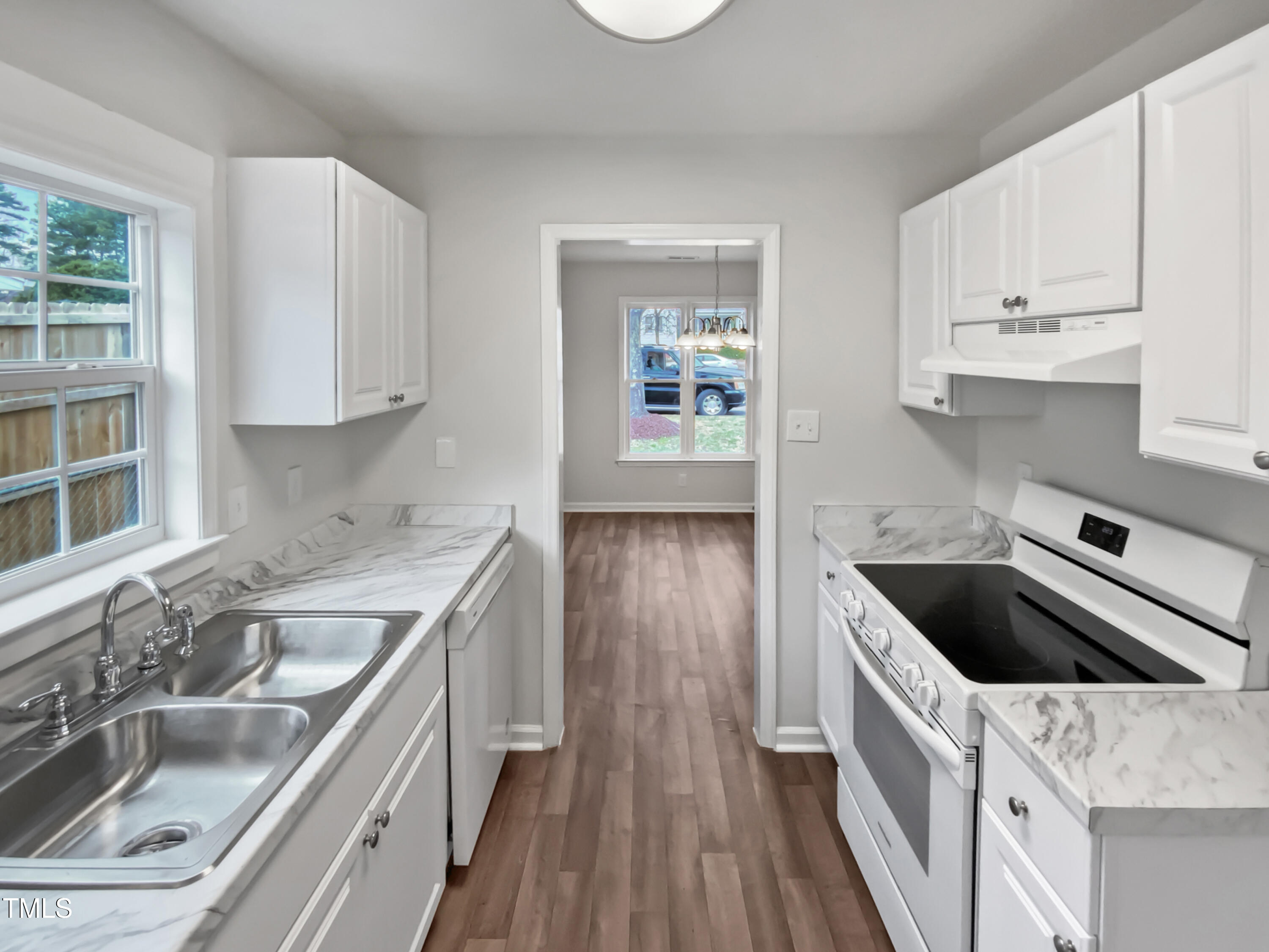 409 Starrett Court Raleigh, NC 27603 - Photo 6 of 21 listing_3