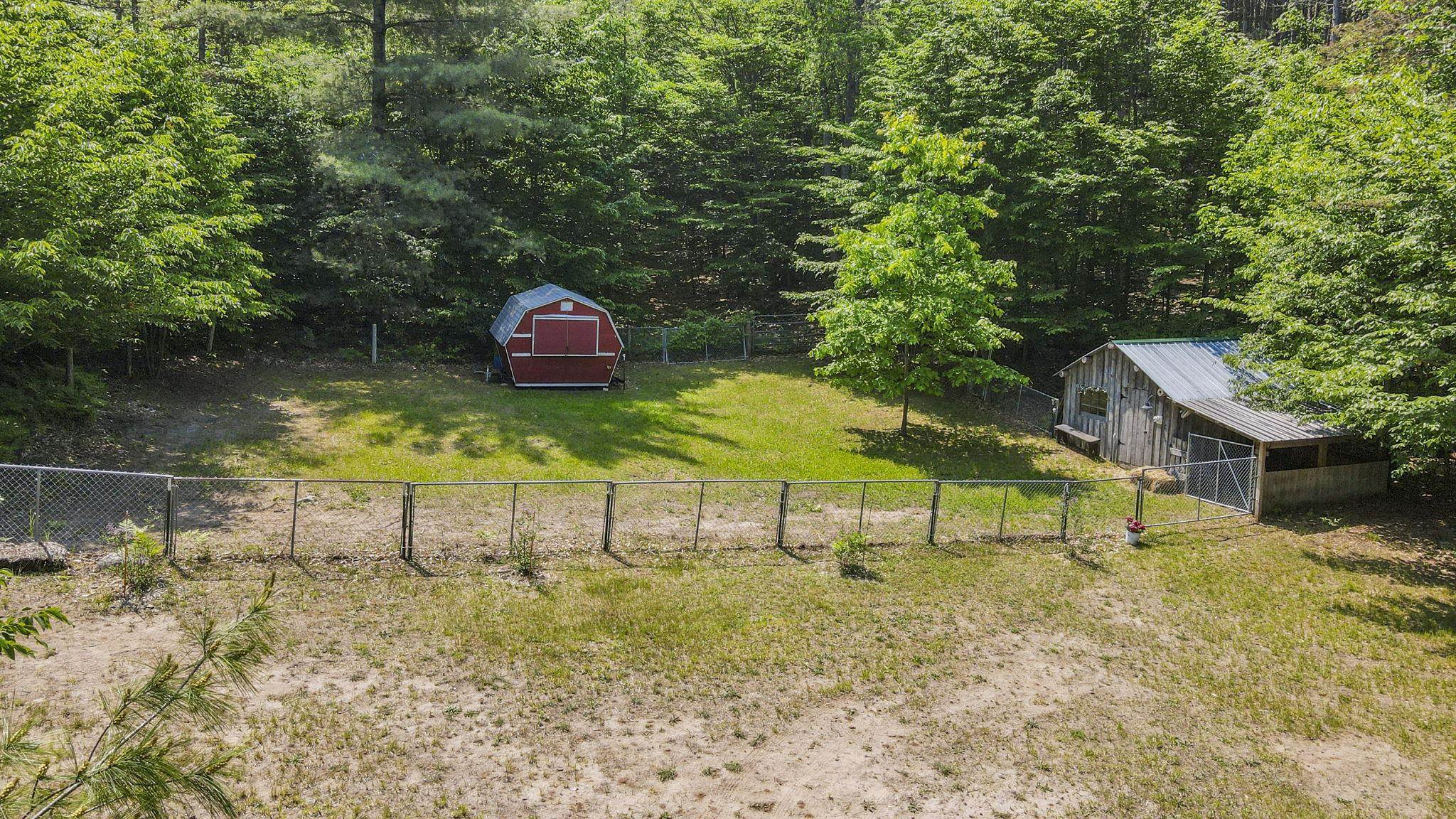 3885 Turkey Foot Road Bellaire, MI 49615 - Photo 8 of 61 1935218-2aadbf71-e89f-4c31-b4b7-a4de901443a6.JPG