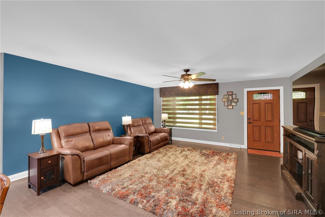 4420 Fox Road Charlestown, IN 47111 - Photo 15 of 94 Living room
