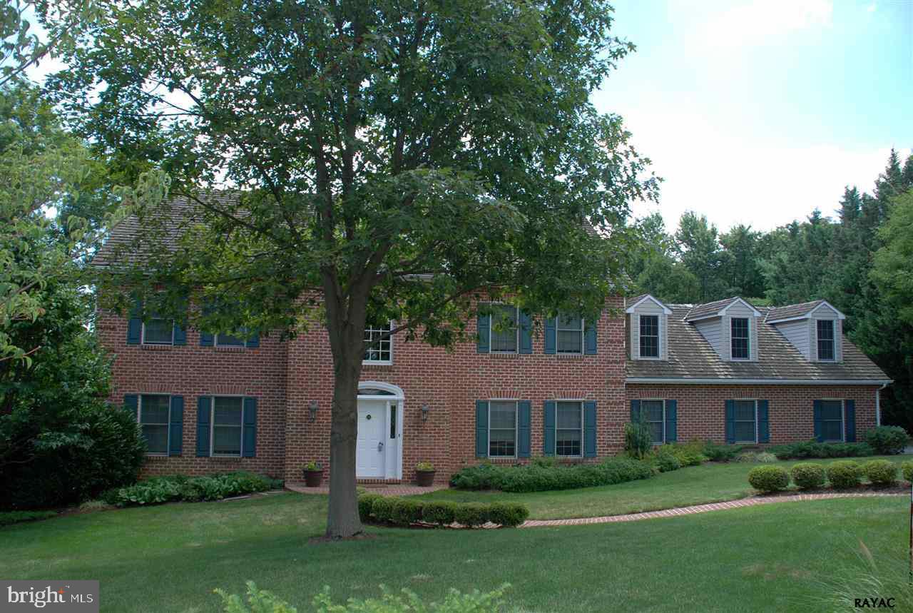 1540 Dunster Road York, PA 17403 - Photo 2 of 36 Gallery Image 2