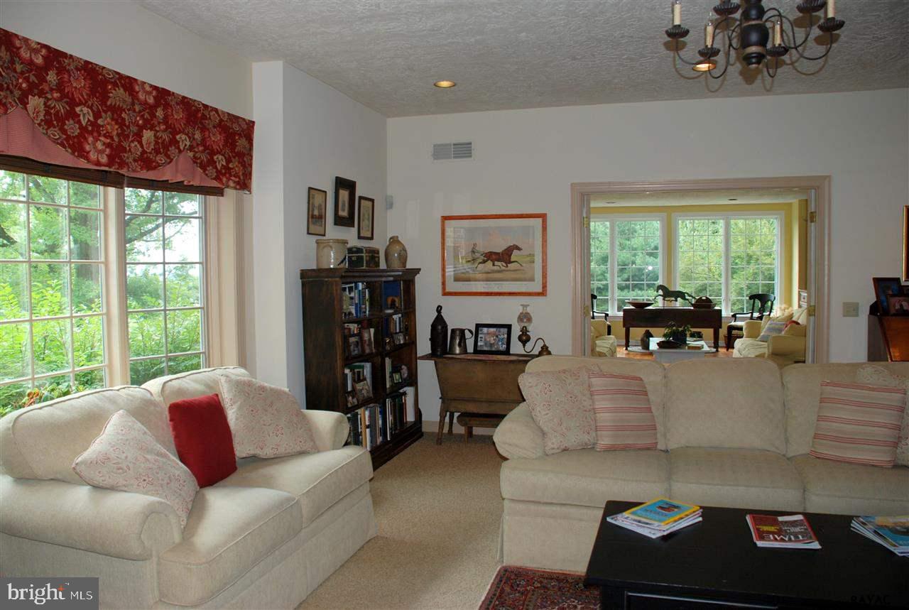 1540 Dunster Road York, PA 17403 - Photo 13 of 36 Gallery Image 13