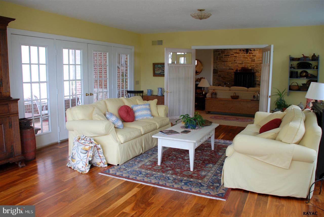 1540 Dunster Road York, PA 17403 - Photo 14 of 36 Gallery Image 14