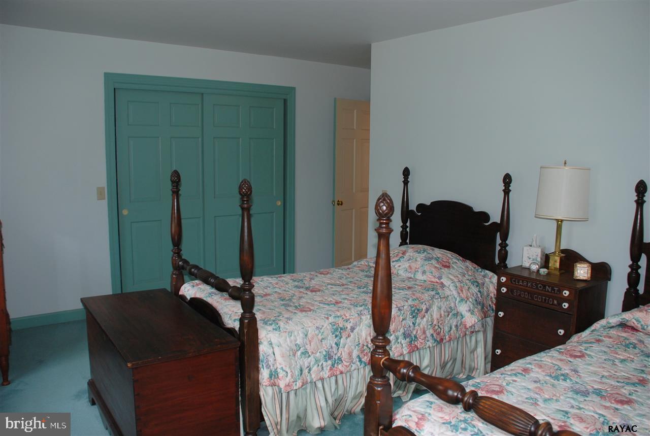 1540 Dunster Road York, PA 17403 - Photo 27 of 36 Gallery Image 27