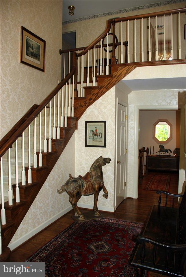 1540 Dunster Road York, PA 17403 - Photo 4 of 36 Gallery Image 4