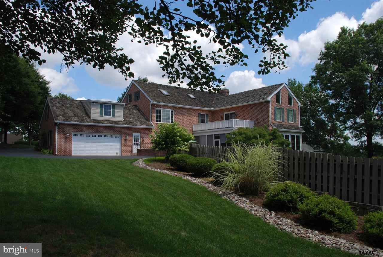 1540 Dunster Road York, PA 17403 - Photo 32 of 36 Gallery Image 32