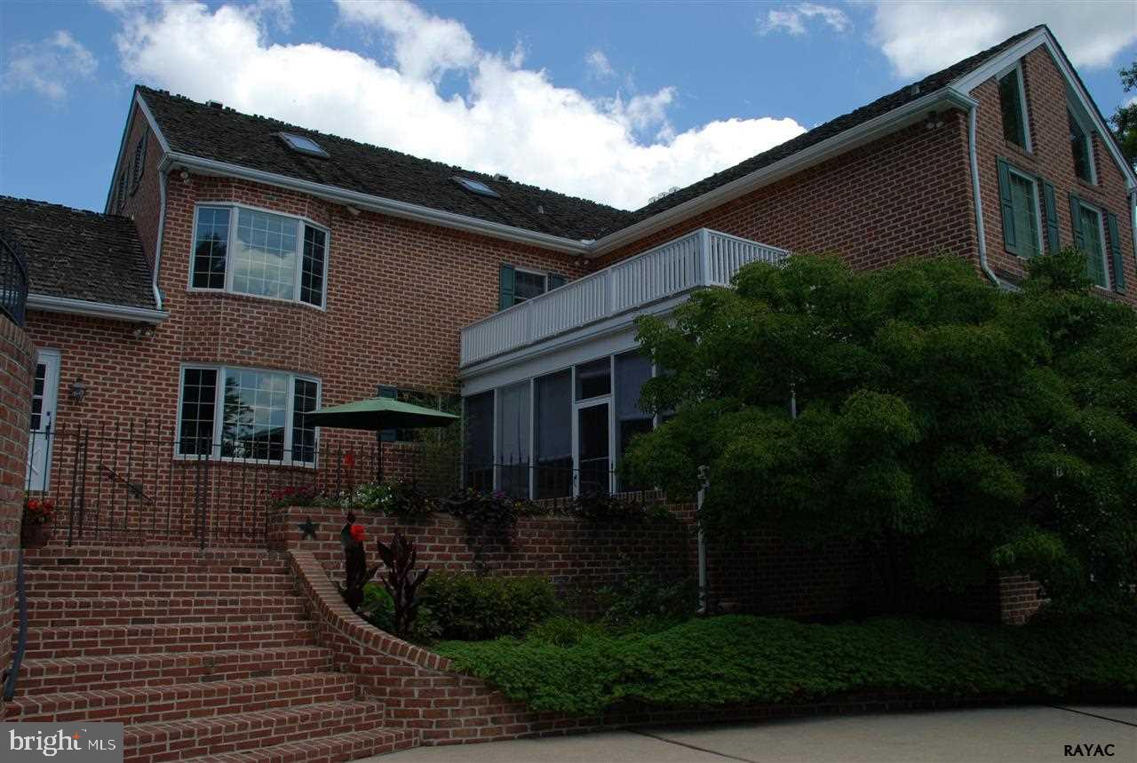 1540 Dunster Road York, PA 17403 - Photo 33 of 36 Gallery Image 33