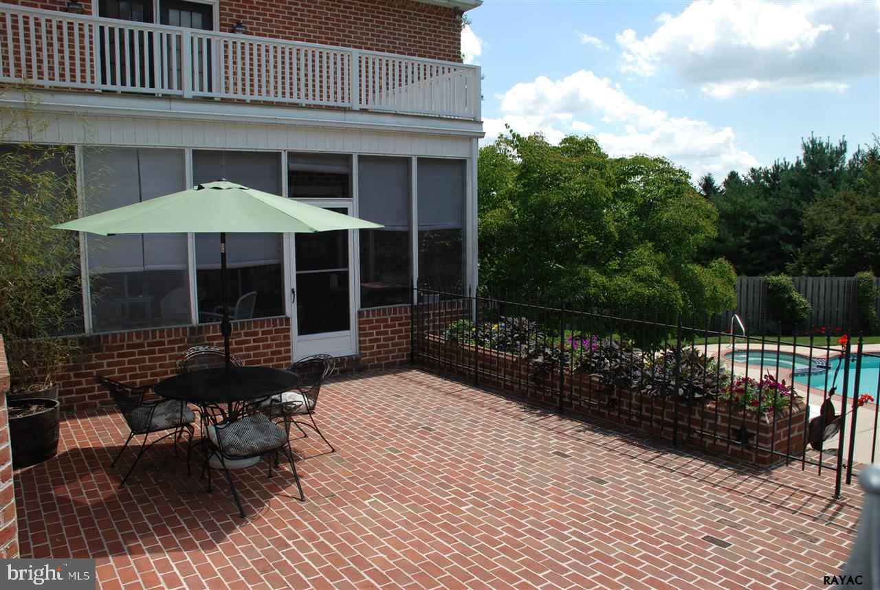 1540 Dunster Road York, PA 17403 - Photo 34 of 36 Gallery Image 34