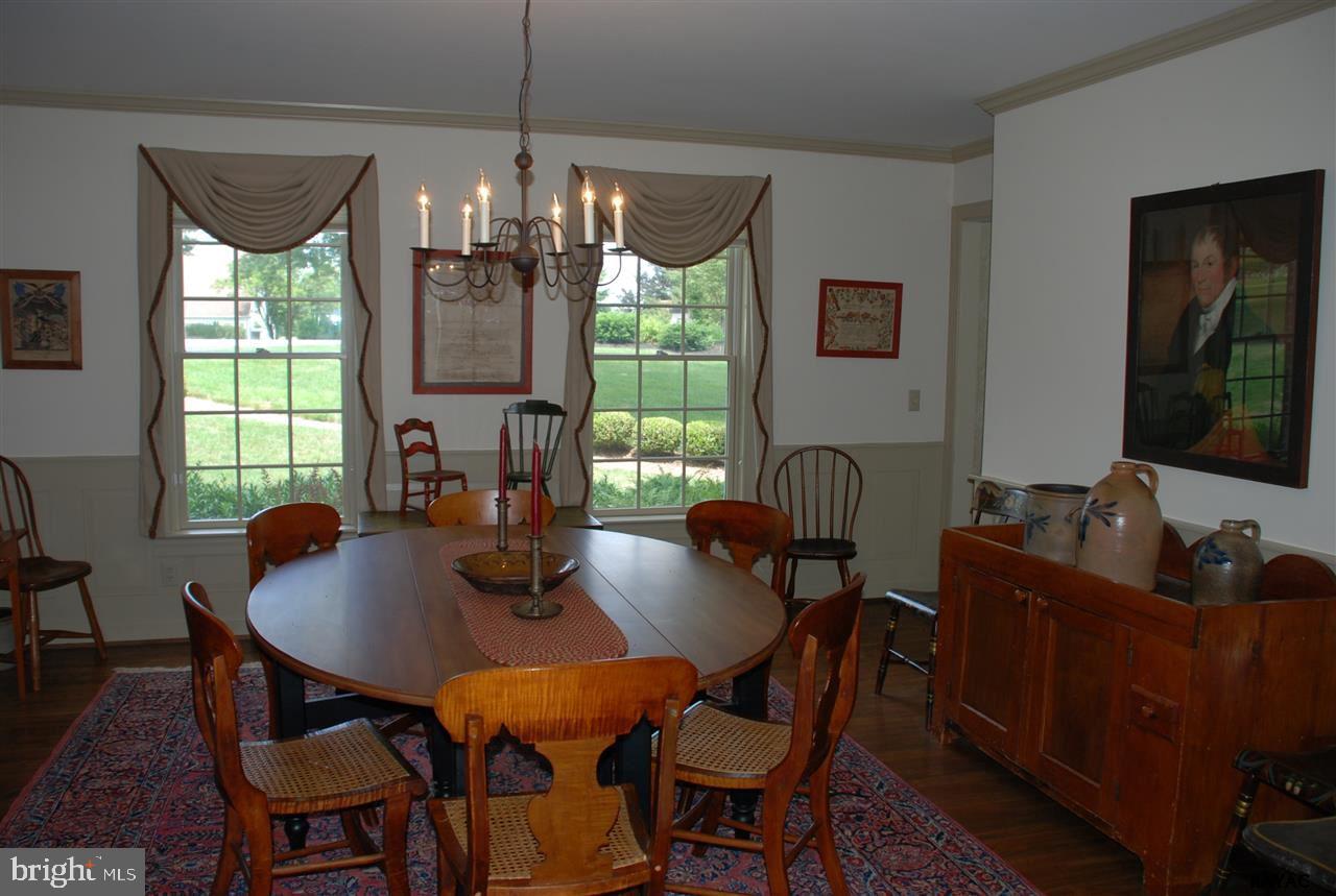 1540 Dunster Road York, PA 17403 - Photo 7 of 36 Gallery Image 7