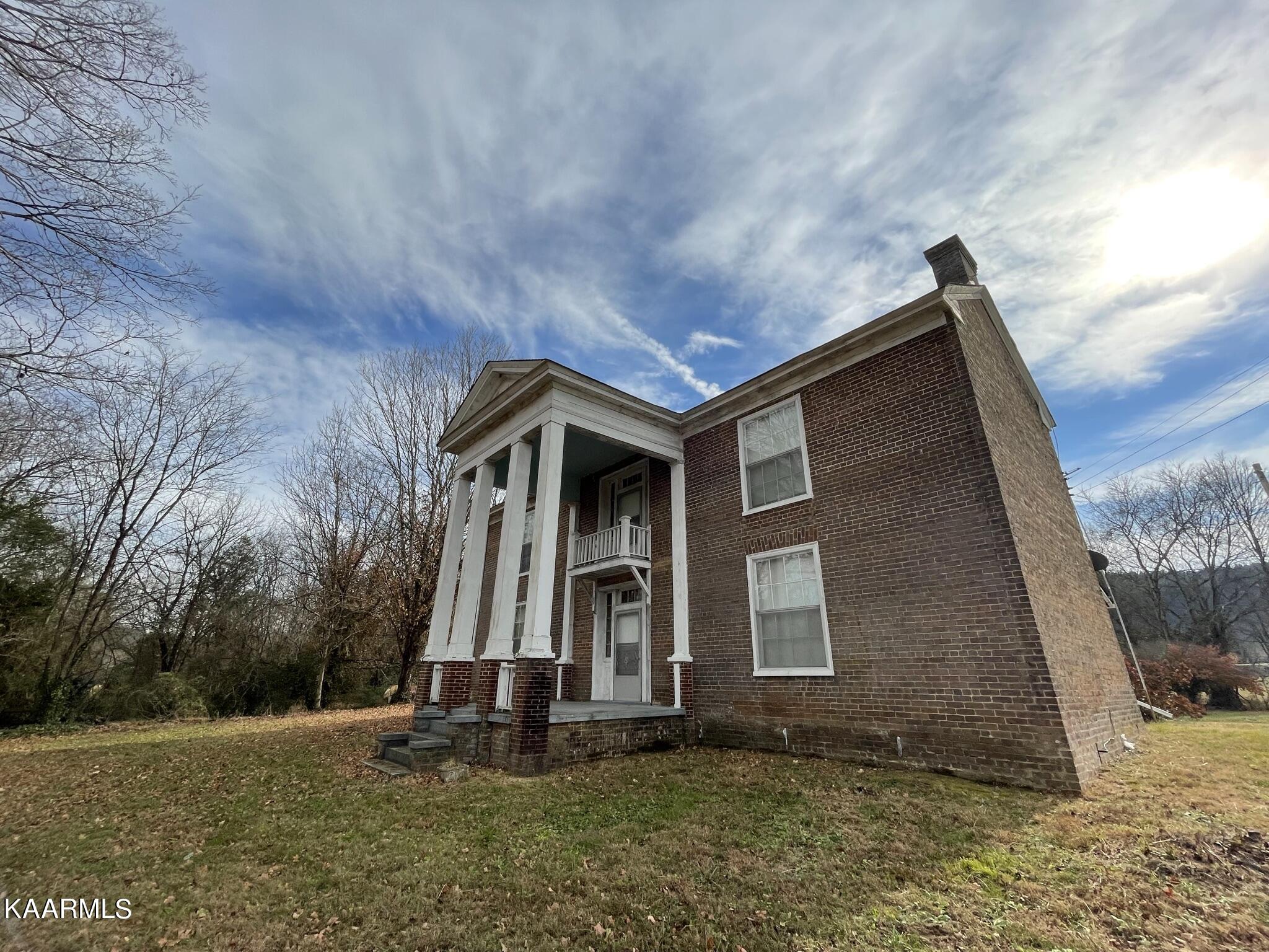 240 Sliger Lane Decatur, TN 37322 - Photo 4 of 44 IMG_5273