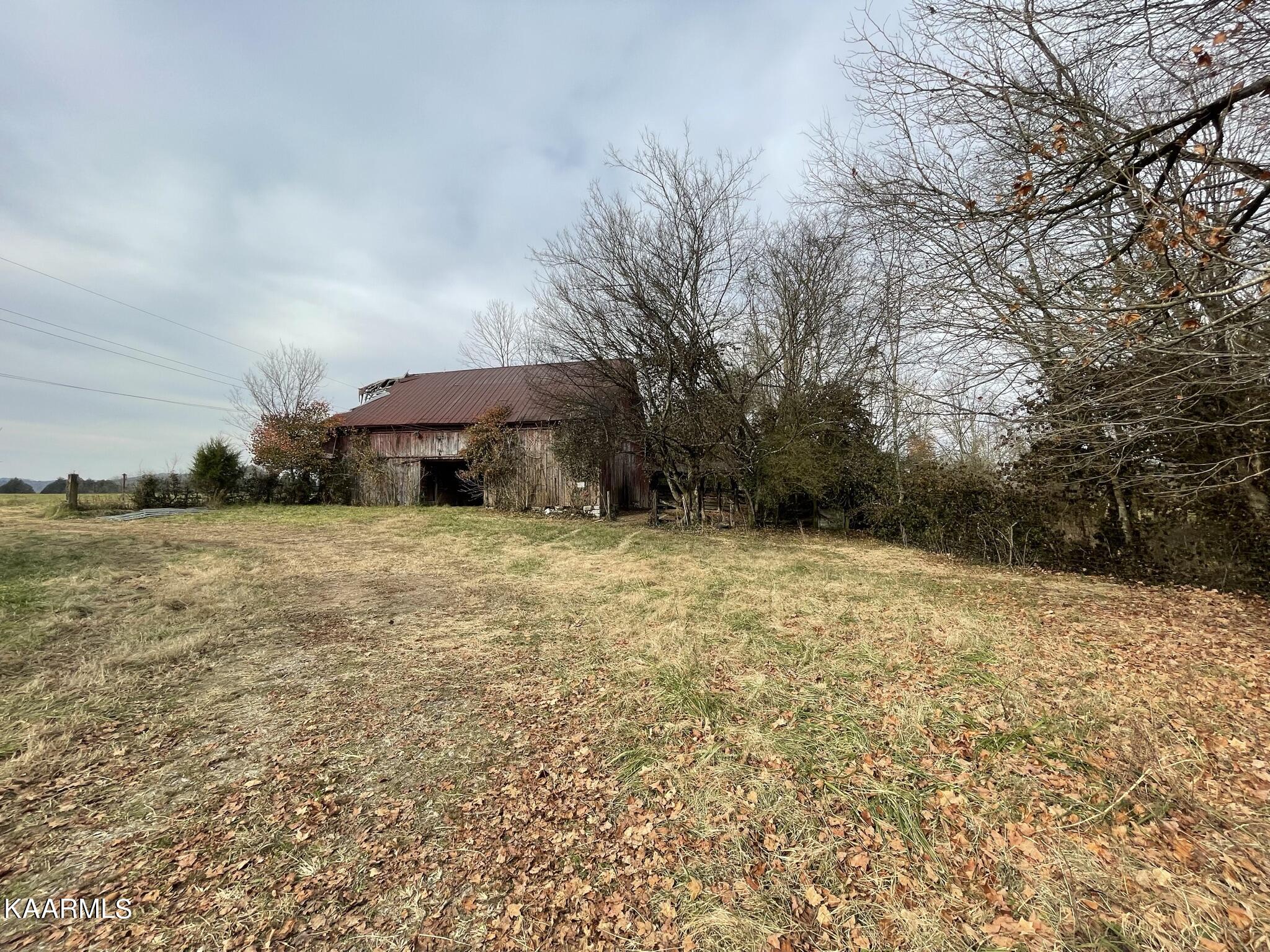 240 Sliger Lane Decatur, TN 37322 - Photo 38 of 44 IMG_5286