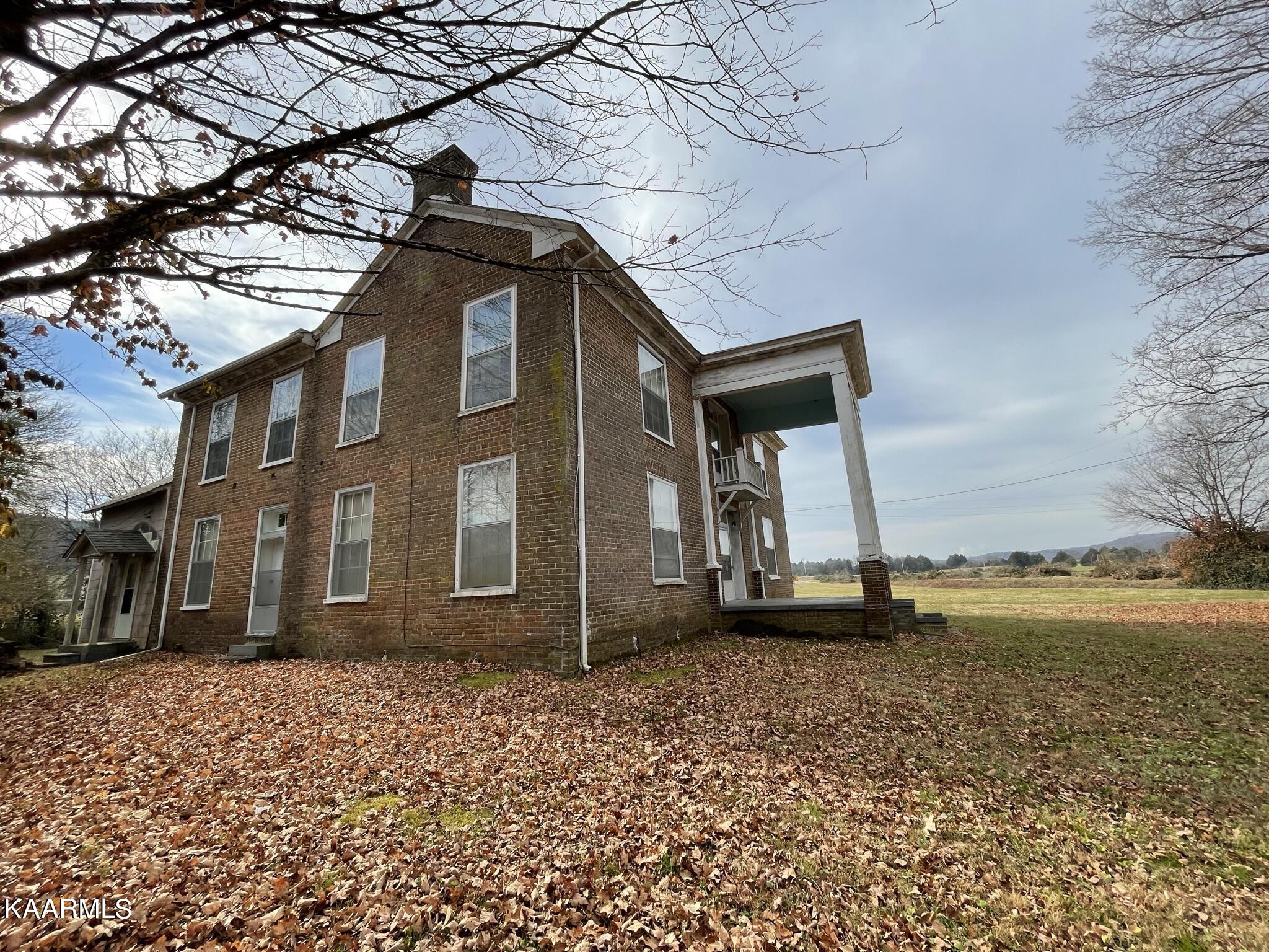240 Sliger Lane Decatur, TN 37322 - Photo 6 of 44 IMG_5284