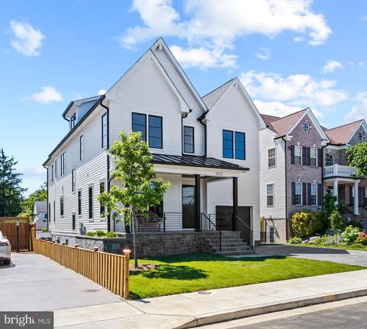 $2,550,000 | 1212 North Stafford Street, Arlington, VA 22201
