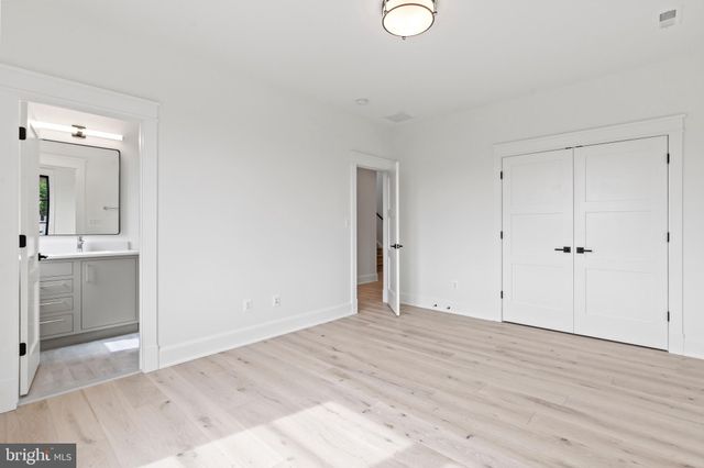 $2,550,000 | 1212 North Stafford Street, Arlington, VA 22201