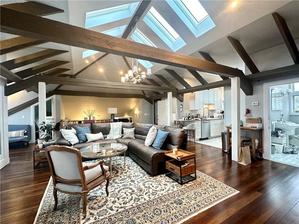 10 Young Street, Unit 3 Newport, RI 02840 - Photo 2 of 29