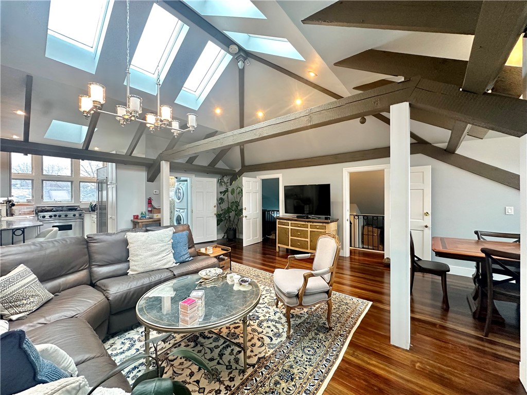 10 Young Street, Unit 3 Newport, RI 02840 - Photo 3 of 29