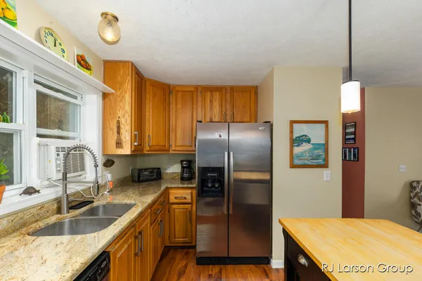 $489,900 | 1007 Orchard Avenue, South Haven, MI 49090