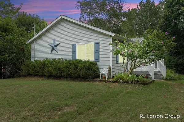 $489,900 | 1007 Orchard Avenue, South Haven, MI 49090