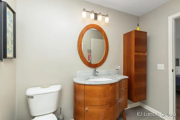 $489,900 | 1007 Orchard Avenue, South Haven, MI 49090