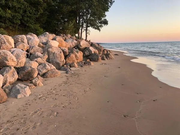 $489,900 | 1007 Orchard Avenue, South Haven, MI 49090