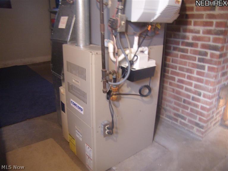 1300 Brainard Road Lyndhurst, OH 44124 - Photo 16 of 24 Furnace and central air,