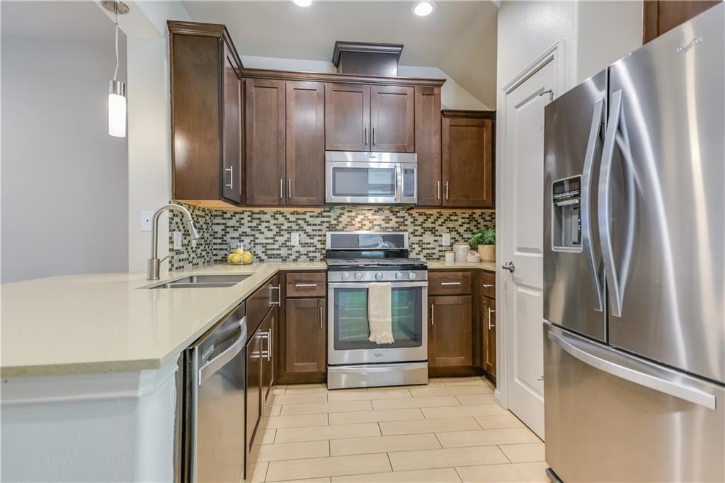 124 Cumberland Road, Unit 303 Austin, TX 78704 - Photo 4 of 21
