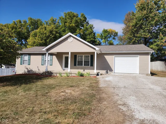 $215,000 | 1157 Avenue D Street, Greencastle, IN 46135