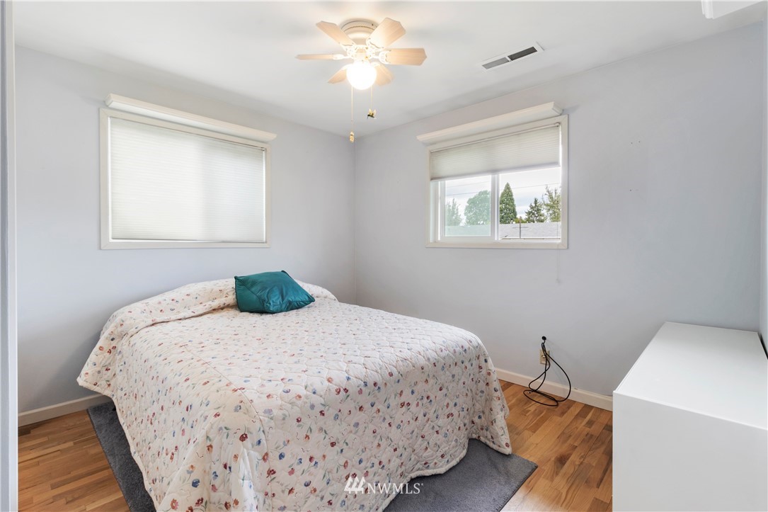 12659 Southeast 170th Street Renton, WA 98058 - Photo 13 of 22 Gallery Image 13