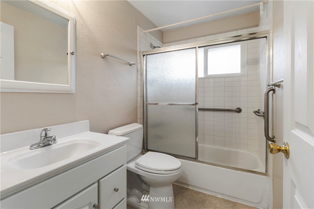 12659 Southeast 170th Street Renton, WA 98058 - Photo 14 of 22 Gallery Image 14