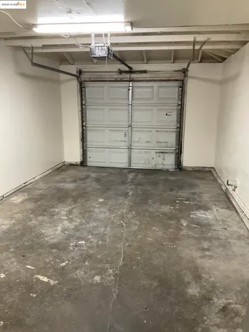 $2,995 | 223 East Trident Drive, Pittsburg, CA 94565