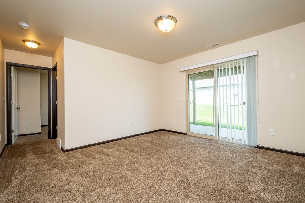 202 Prairie Rose Place Solon, IA 52333 - Photo 17 of 25 Gallery Image 17