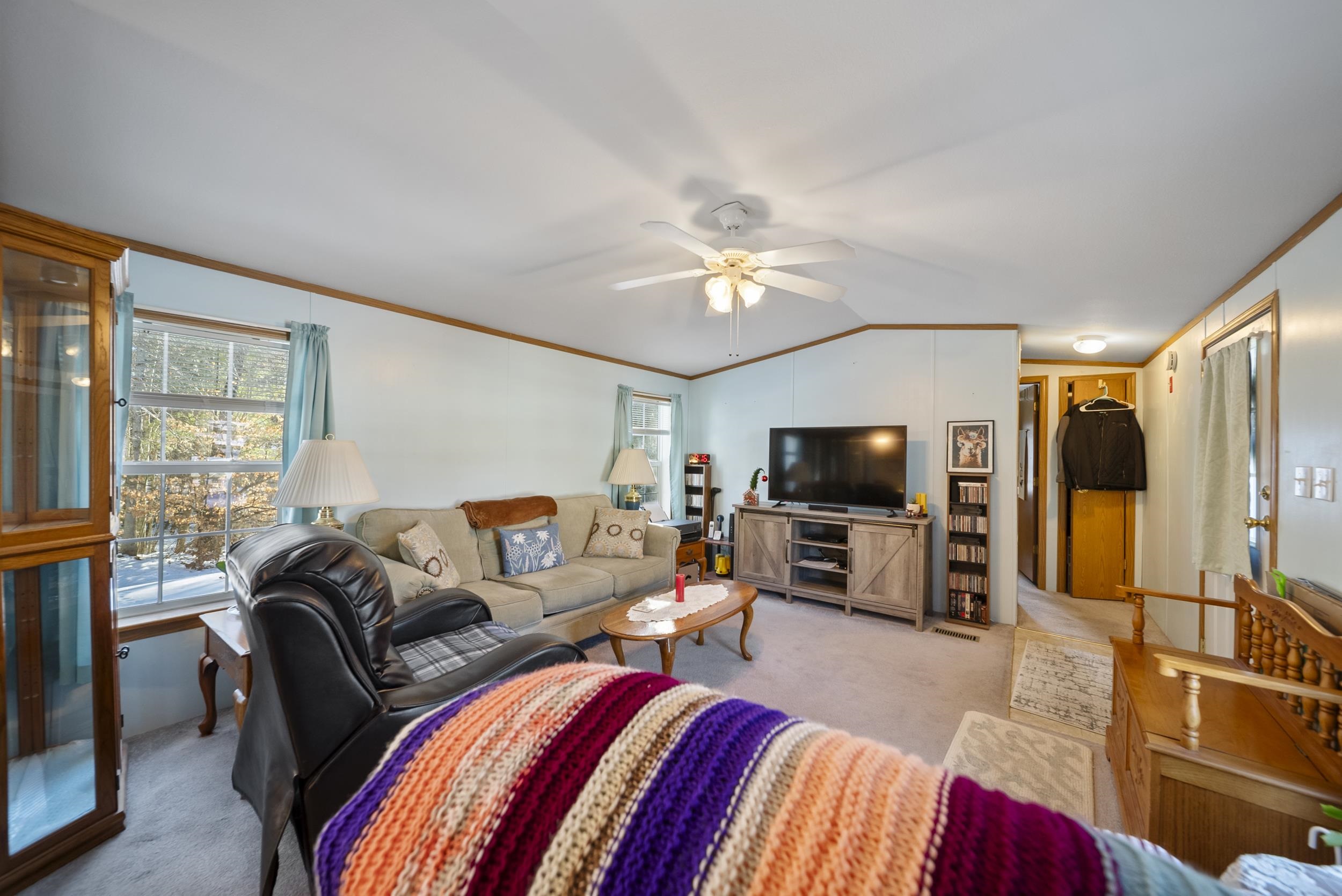 6 Adams Street Epsom, NH 03234 - Photo 5 of 31