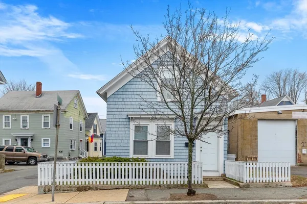 $465,000 | 21 Roundy Street, Beverly, MA 01915