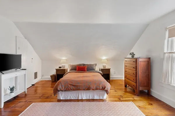$465,000 | 21 Roundy Street, Beverly, MA 01915