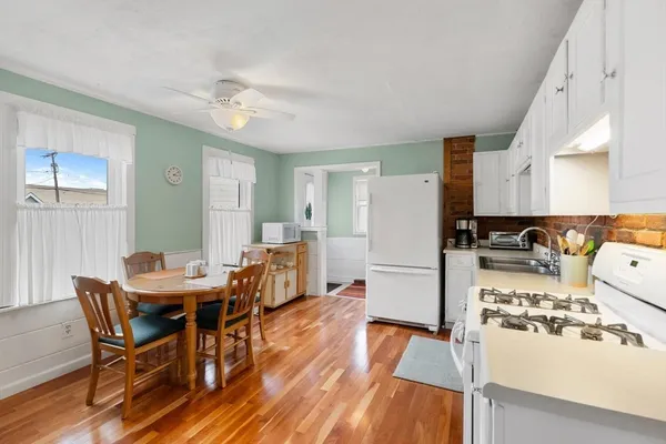 $465,000 | 21 Roundy Street, Beverly, MA 01915