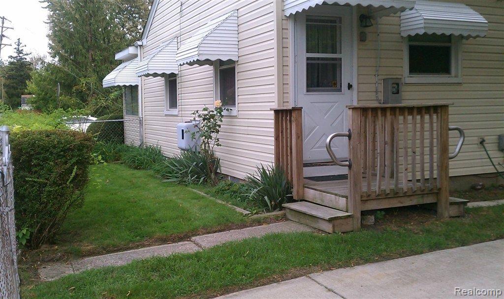 2157 Martin Road Ferndale, MI 48220 - Photo 2 of 5 IMAG1701.jpg