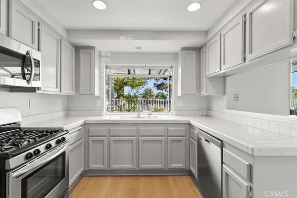 $4,650 | 20 Coralwind, Aliso Viejo, CA 92656