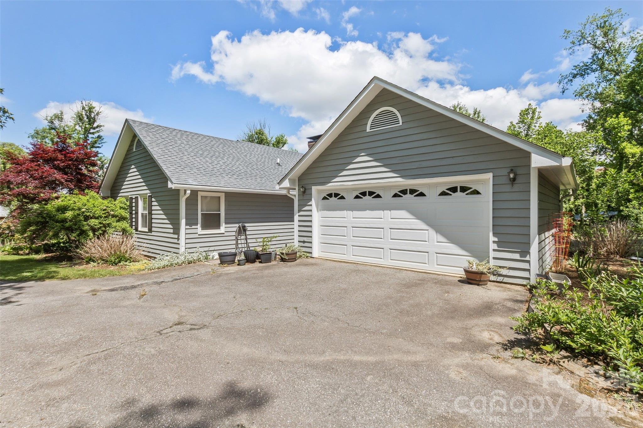 10 Applecross Road Weaverville, NC 28787 - Photo 36 of 37 Gallery Image 36