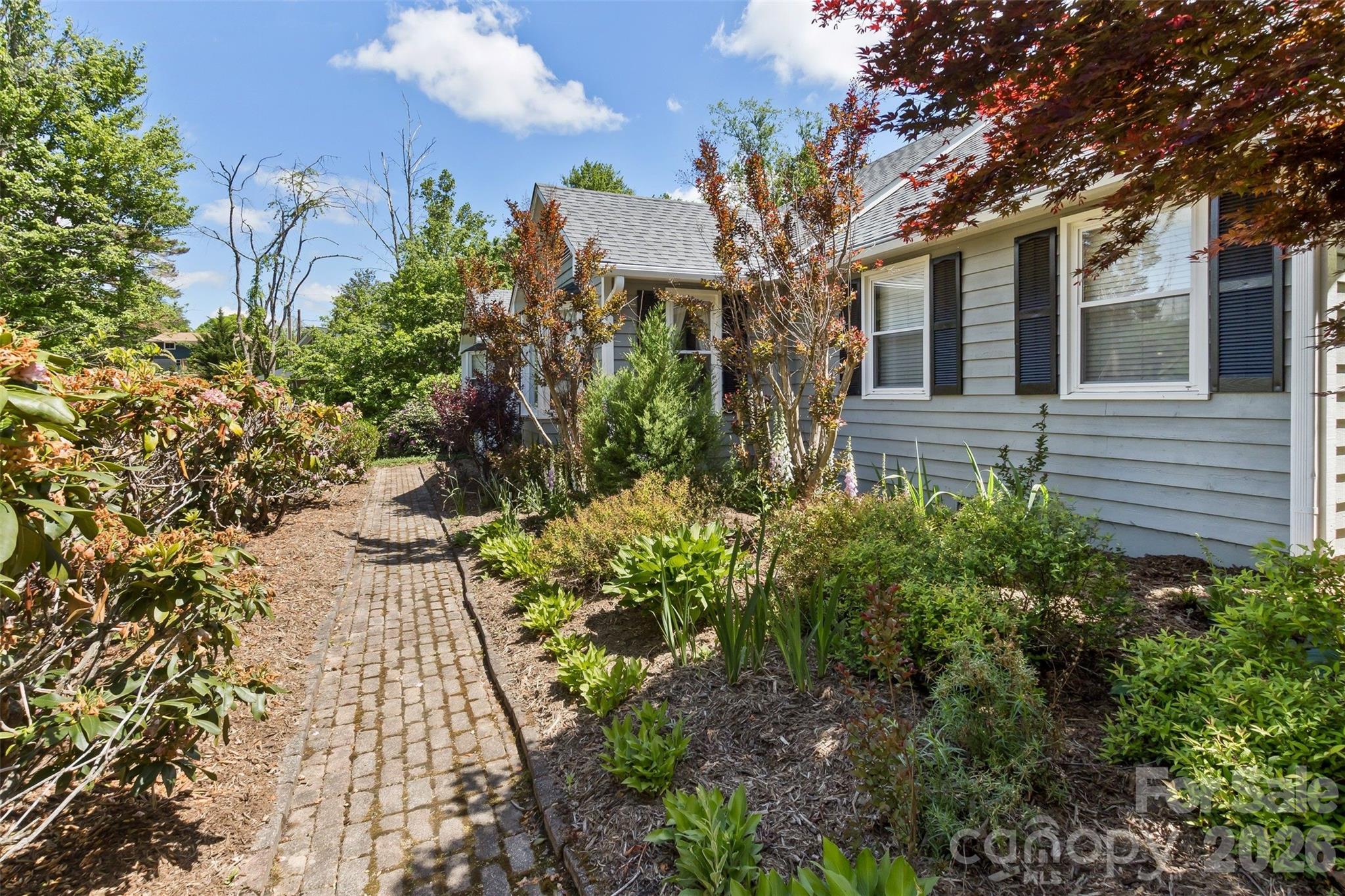 10 Applecross Road Weaverville, NC 28787 - Photo 6 of 37 Gallery Image 6