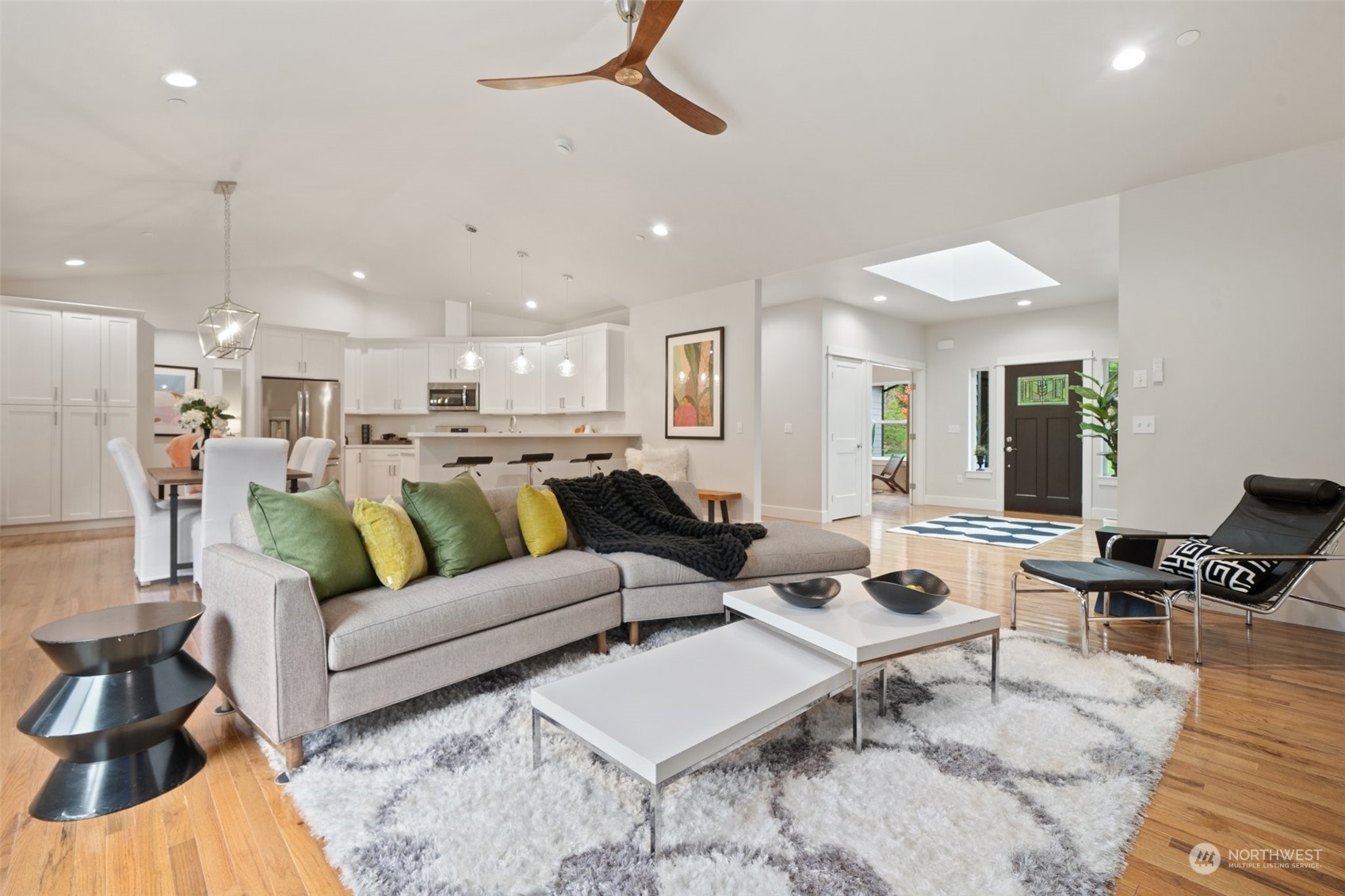3336 McCary Road Southwest Port Orchard, WA 98367 - Photo 5 of 23 a living room with furniture kitchen view and a table