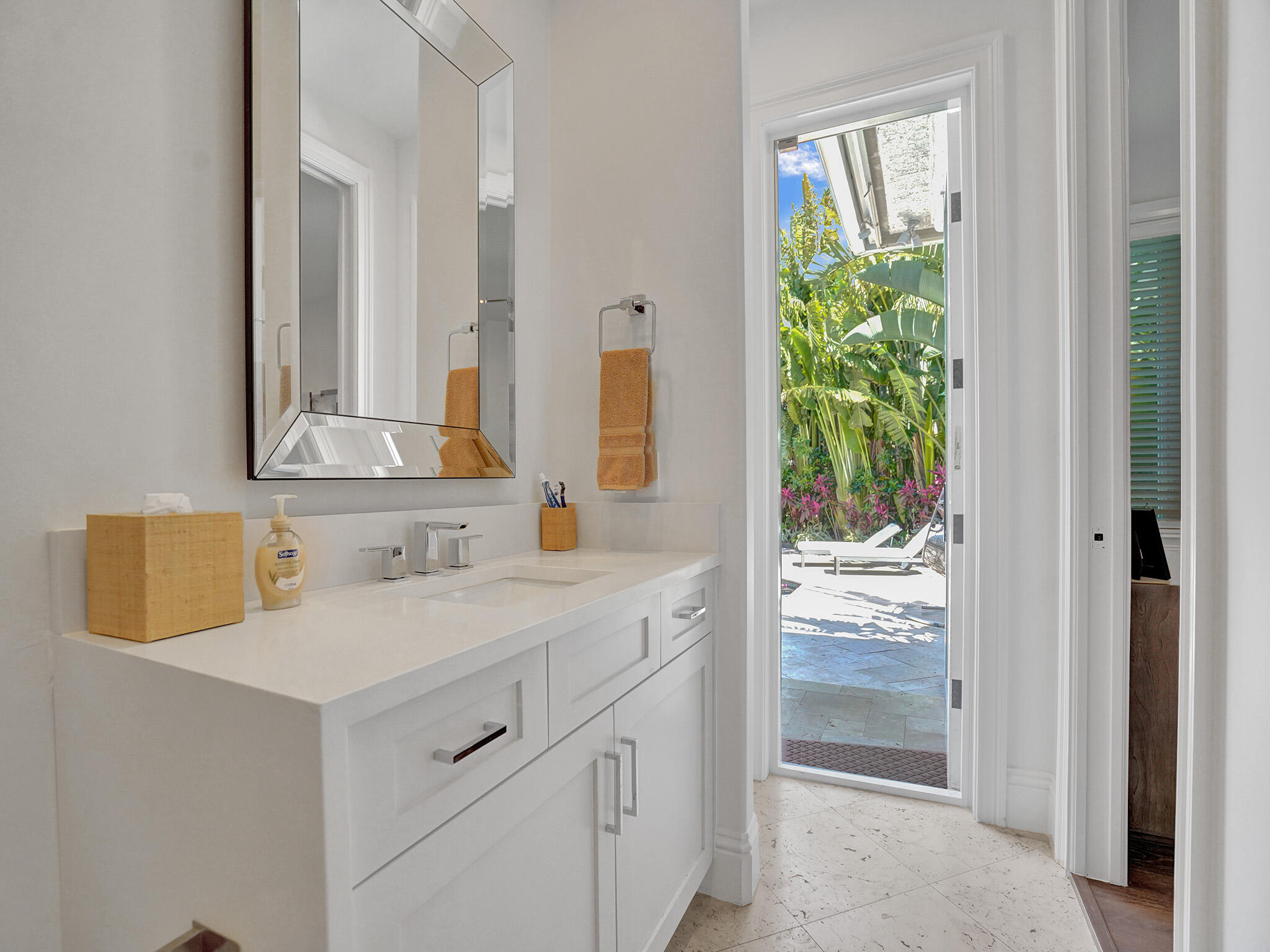 3798 Northeast 7th Drive Boca Raton, FL 33431 - Photo 75 of 79 DSC04059
