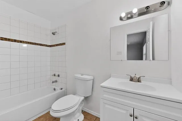 $2,000 | 6805 Newcastle Place, North Richland Hills, TX 76182