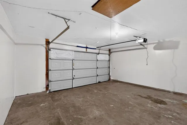 $2,000 | 6805 Newcastle Place, North Richland Hills, TX 76182