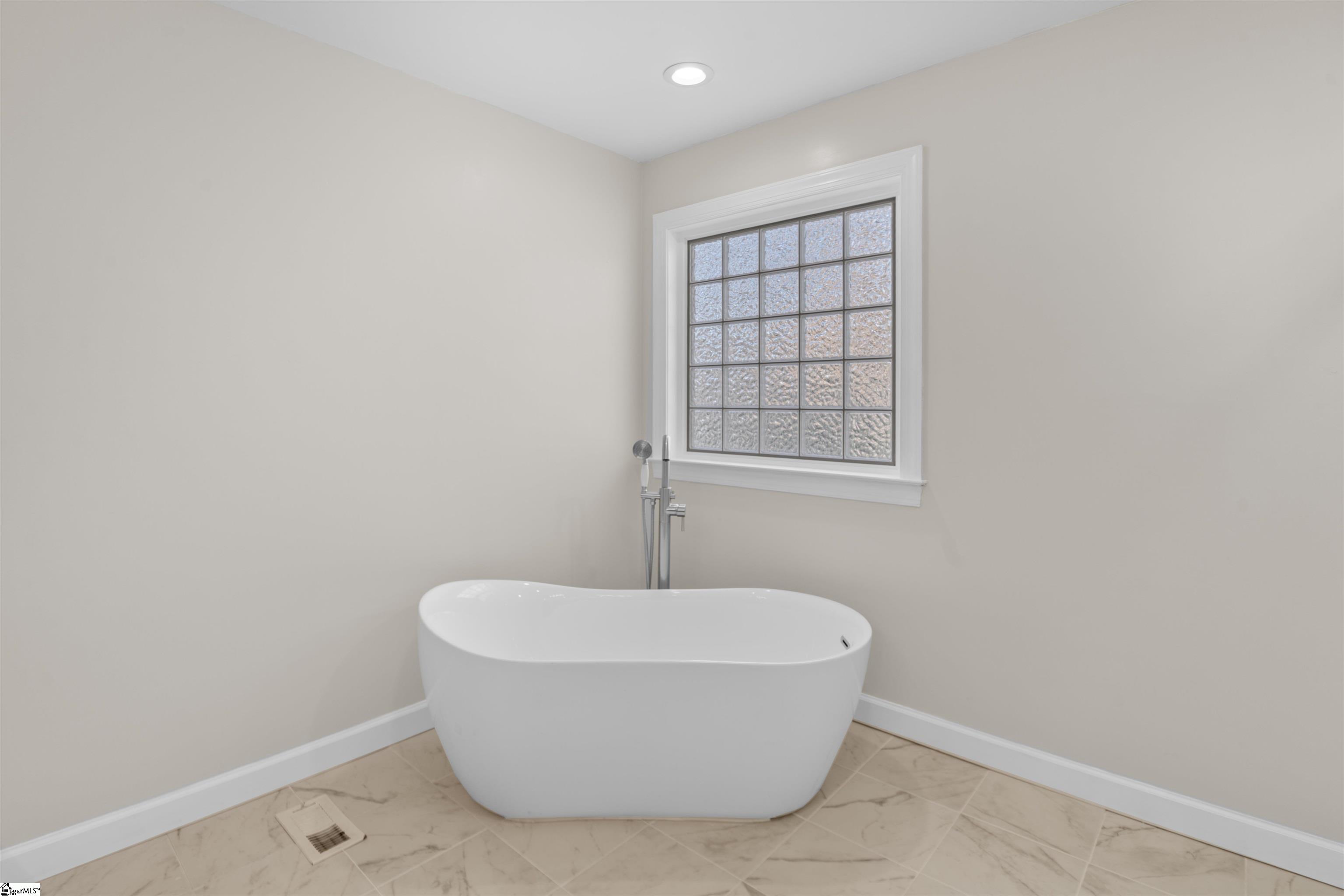 310 Raven Cliff Road Cleveland, SC 29635 - Photo 26 of 46